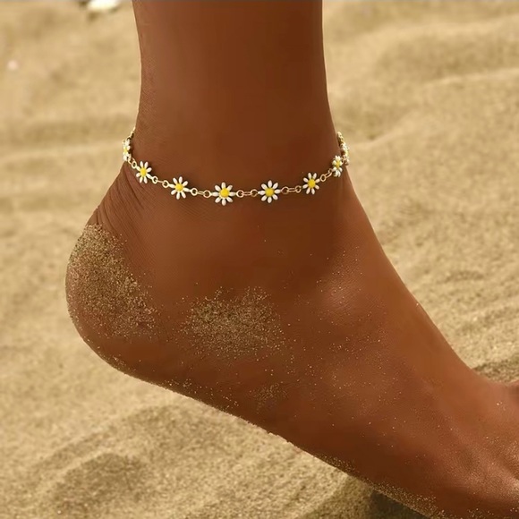 Madewell Jewelry - White Daisies Flower Beads Chain Anklet 14K Gold Plated Alloy Ankle Bracelet NEW